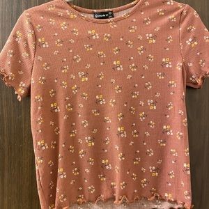 Short sleeve crop top